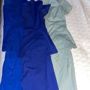 JAANUU SCRUBS! 3 SETS!